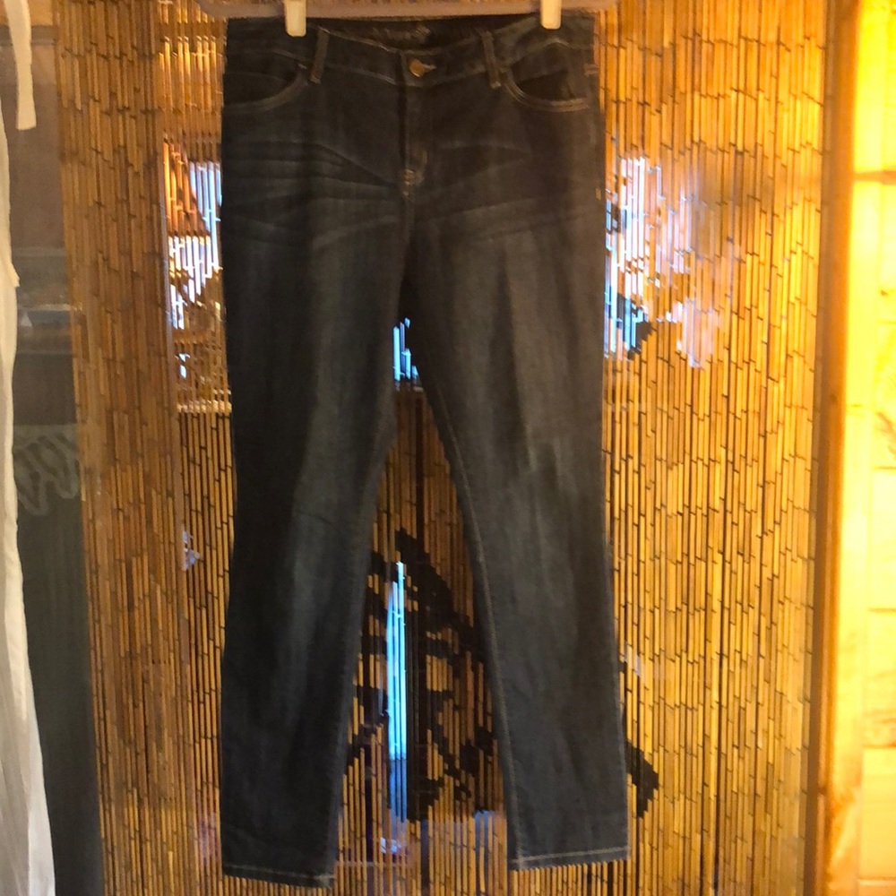 Ladies size 10 P simply vera skinny jeans